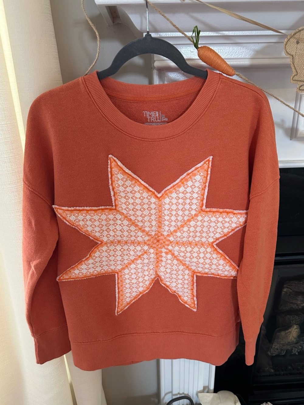 Women's Orange Star Applique Sweatshirt